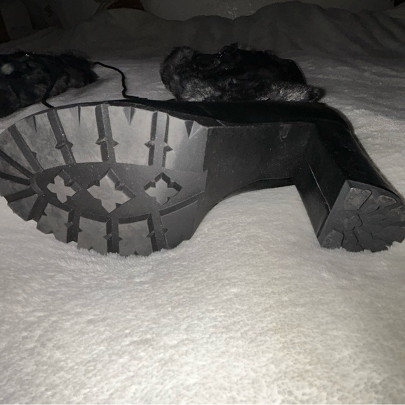 Shoe Dazzle Stylish Black Fur-Trimmed Women's Boots Size .9. US - Picture 5 of 16